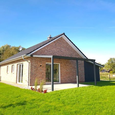 Haus Kuestenbrise - Urlaub Mit Hund An Der Kueste Mit Eigenen Garten, Sauna Und Gemuetlichen Kaminfeuer Schweiburg Exteriér fotografie